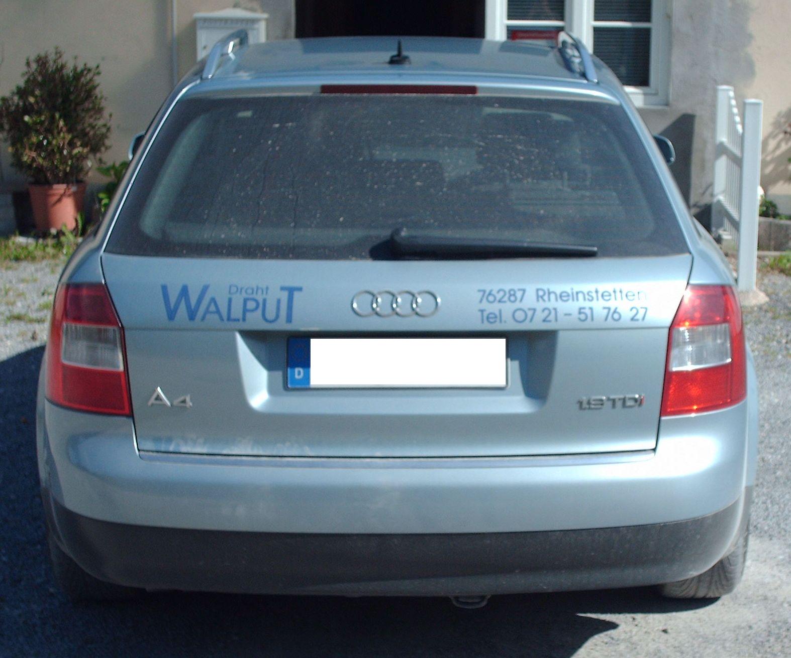 Audi A4 B6 Avant arka görünümü