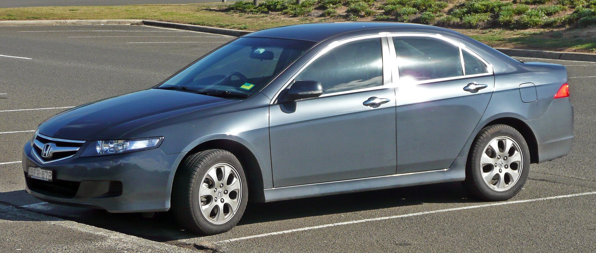 2005-2008 Honda Accord Euro makyajlı sedan