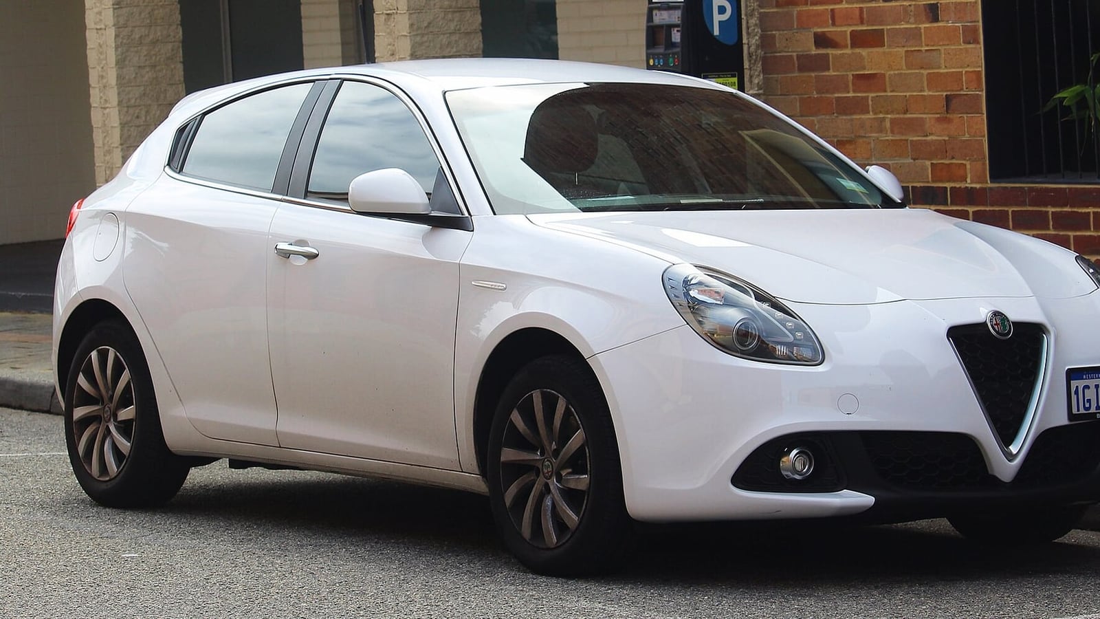 Alfa Romeo Giulietta Alınır mı? Kronik Arızalar, Motor Seçenekleri ve Ekspertiz Rehberi gövde, kaporta ve panel kontrolü