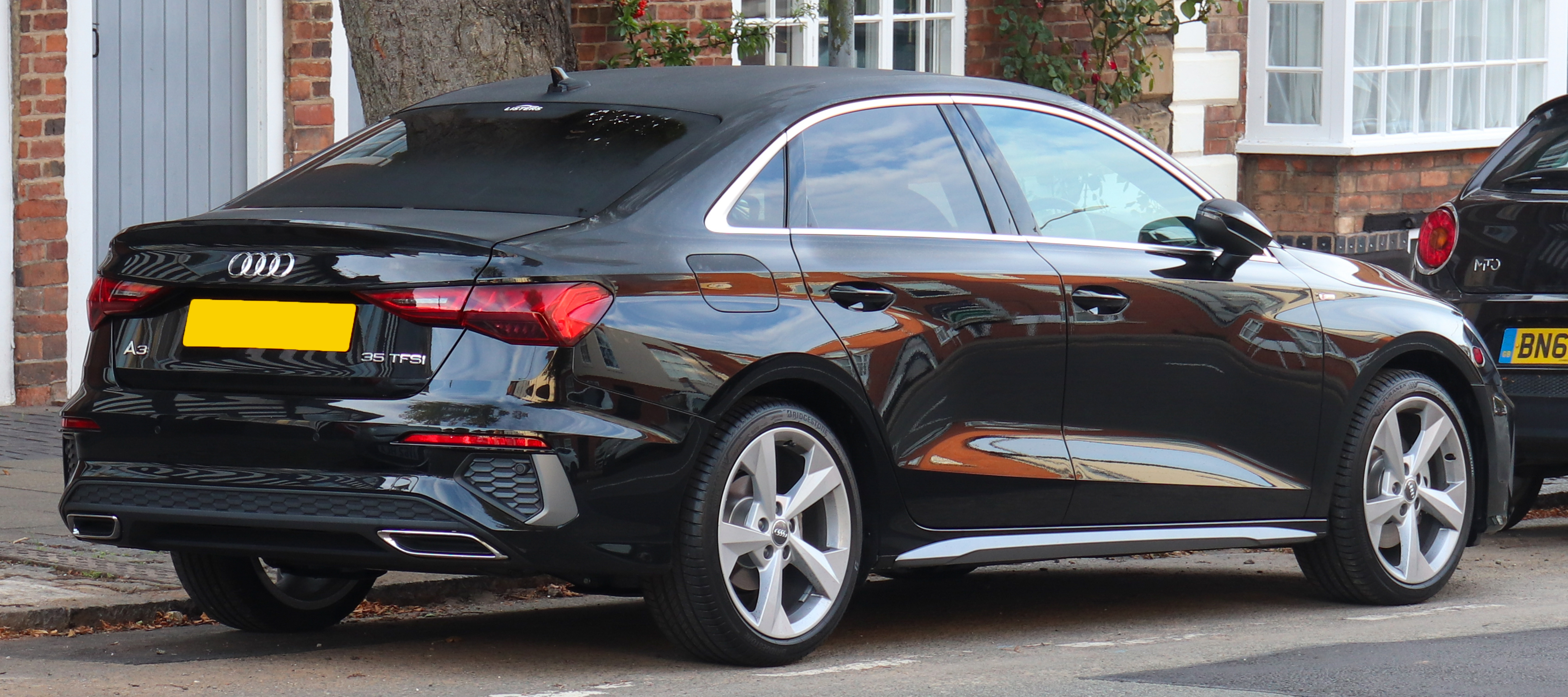 Audi A3 8Y Sedan arka görünüm
