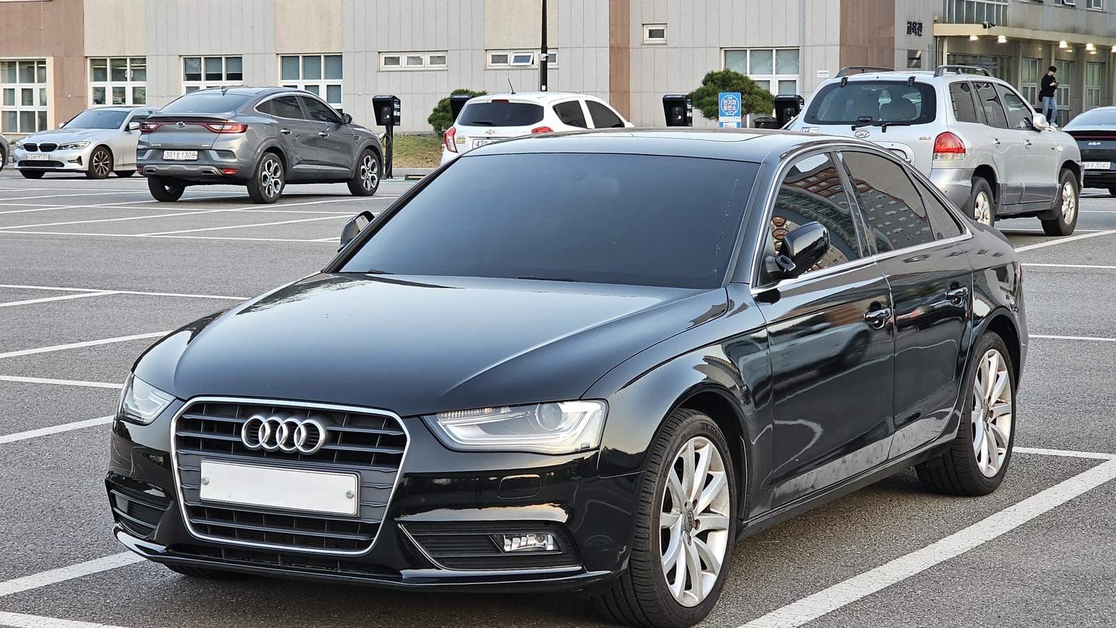 Audi A4 B8 dış görünüm