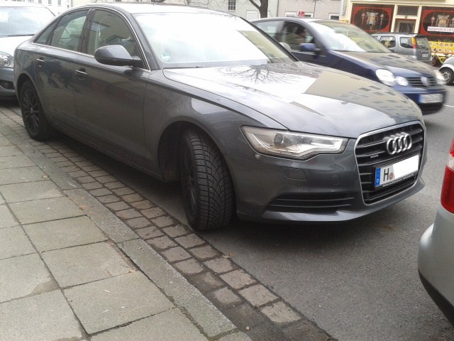 Audi A6 C7 yolda