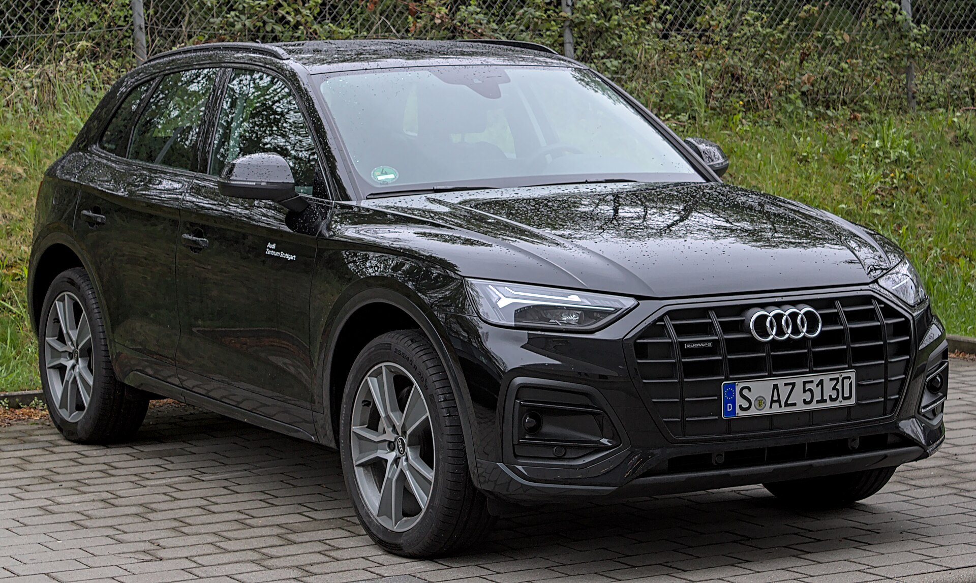 Audi Q5 FY makyajlı kasa önden görünüm