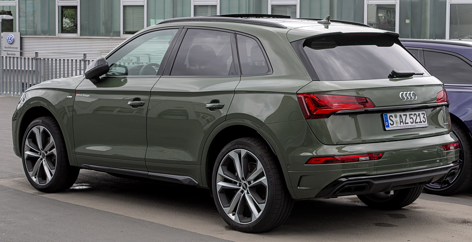 Audi Q5 FY makyajlı kasa arka görünüm