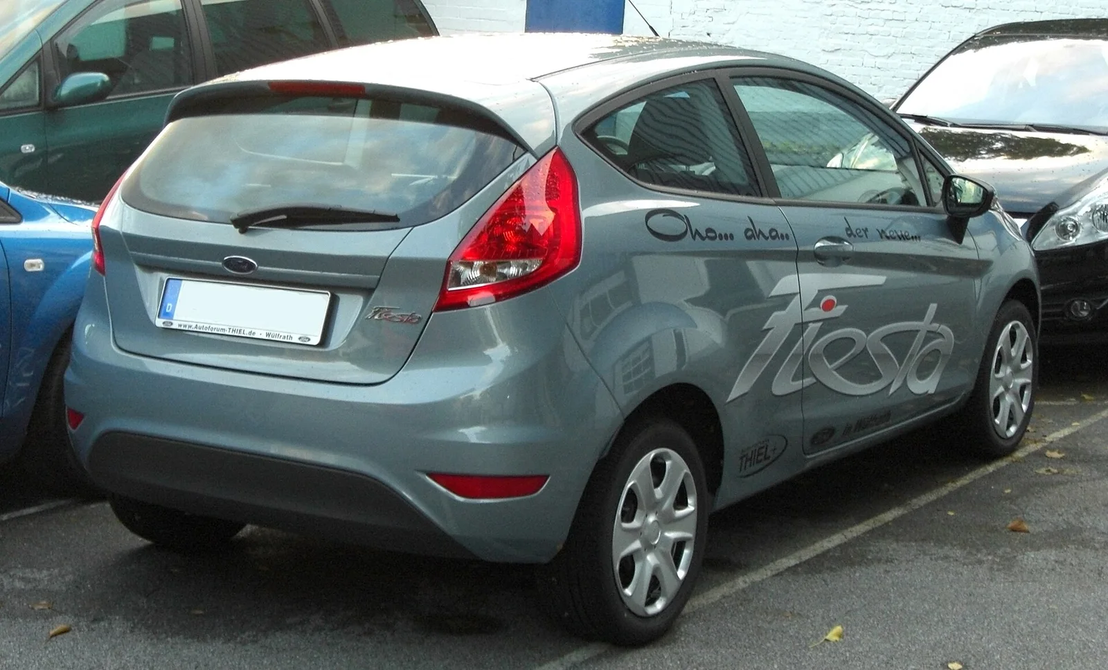 Ford Fiesta Mk7 üç kapı arka görünüm