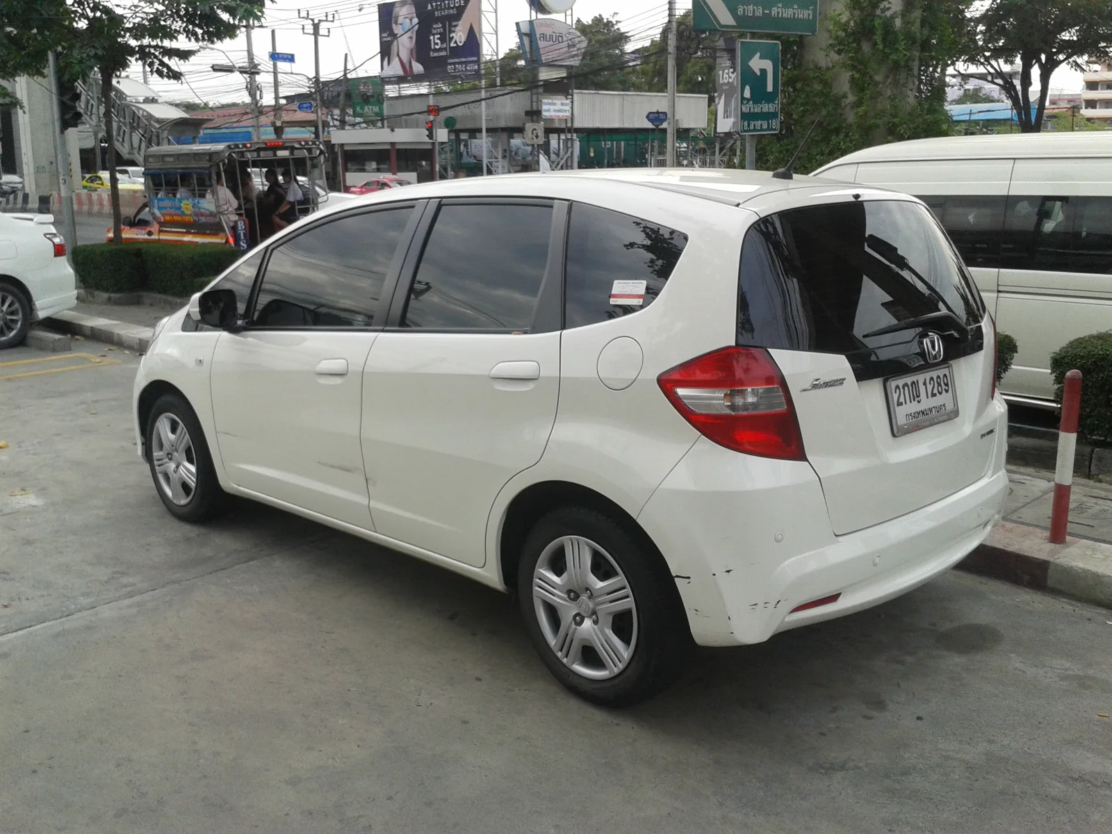 Honda Jazz (GE) rear