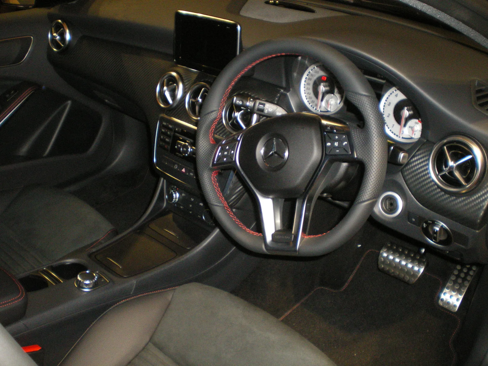 Mercedes-Benz A-class W176 JPN 03