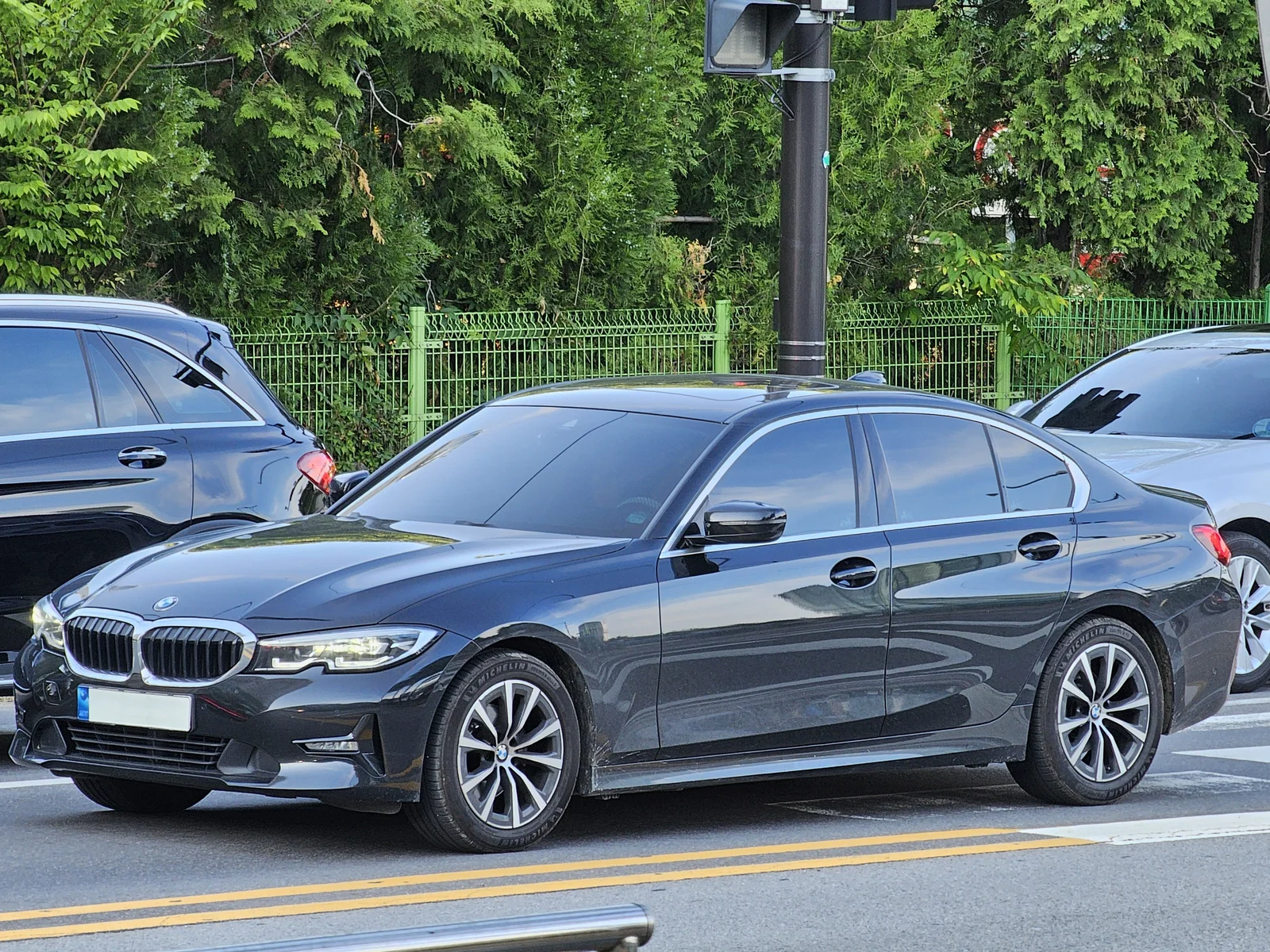 BMW G20 320i önden görünüm