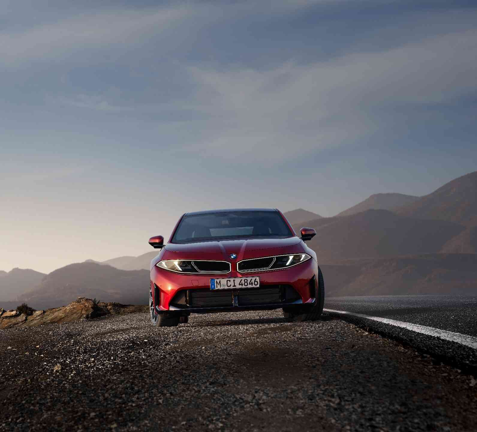 Yeni BMW 3 Serisi G50 M350 xDrive ön görünümü