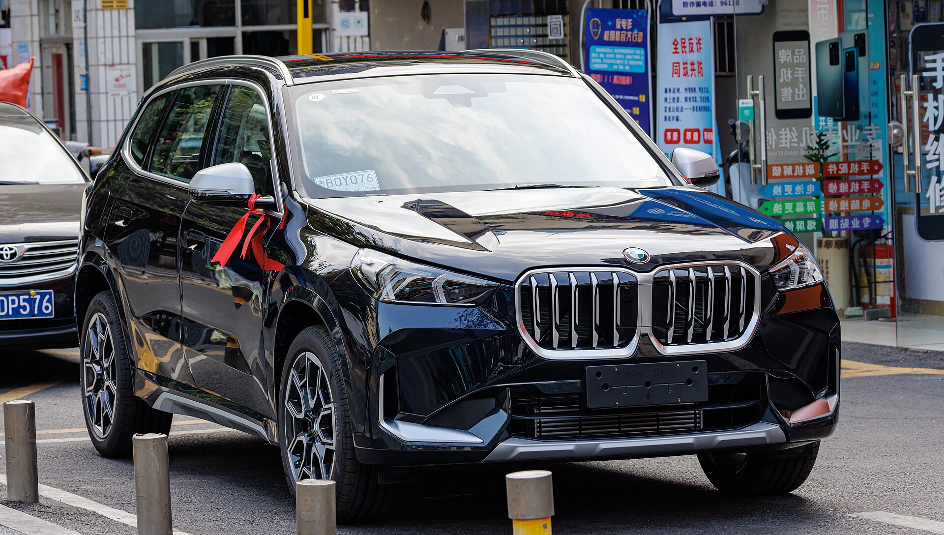 BMW X1 U11 uzun aks mesafeli versiyon