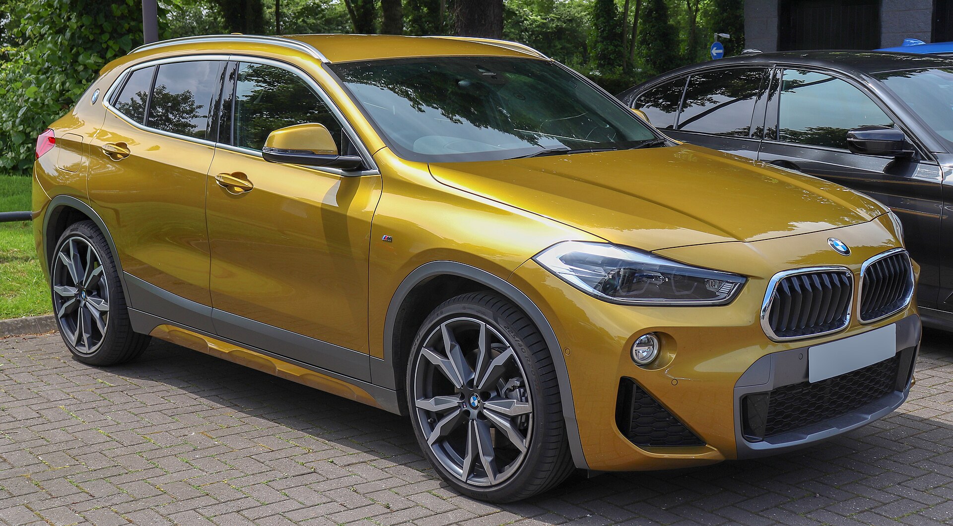 BMW X2 F39 iç mekân