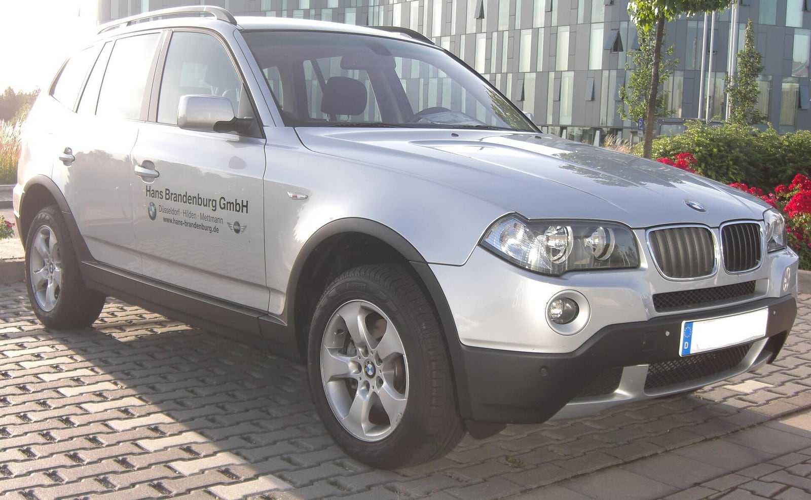 BMW X3 E83 makyajlı ön yüz ve kaporta detayları
