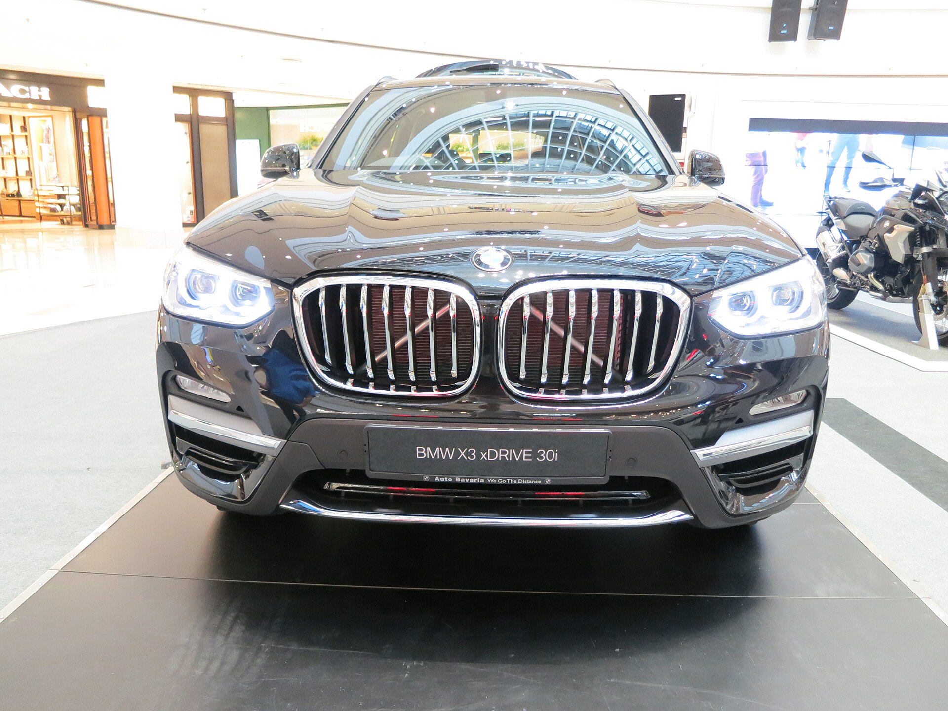 BMW X3 G01 xDrive30i Luxury ön görünüm