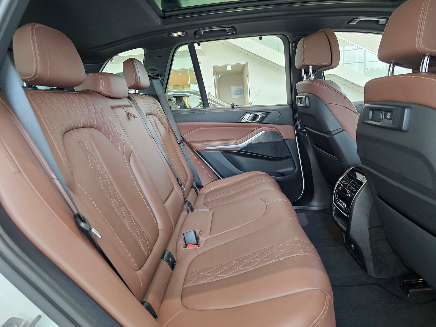 BMW X5 G05 iç mekân döşeme ve kabin
