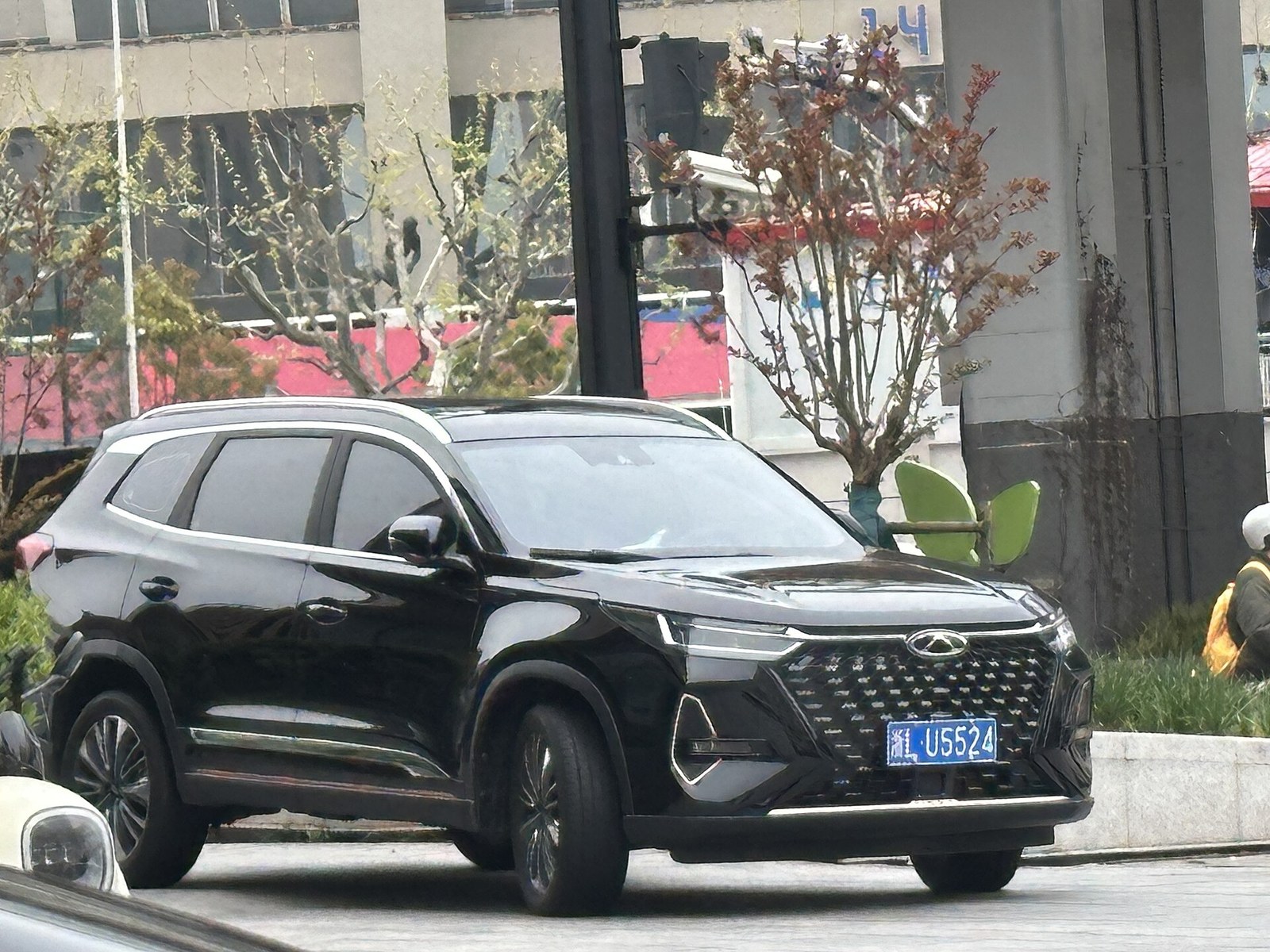 Chery Tiggo 8 Pro Alım Rehberi: 1.6 TGDI, 7DCT ve Pro Max kapak görseli