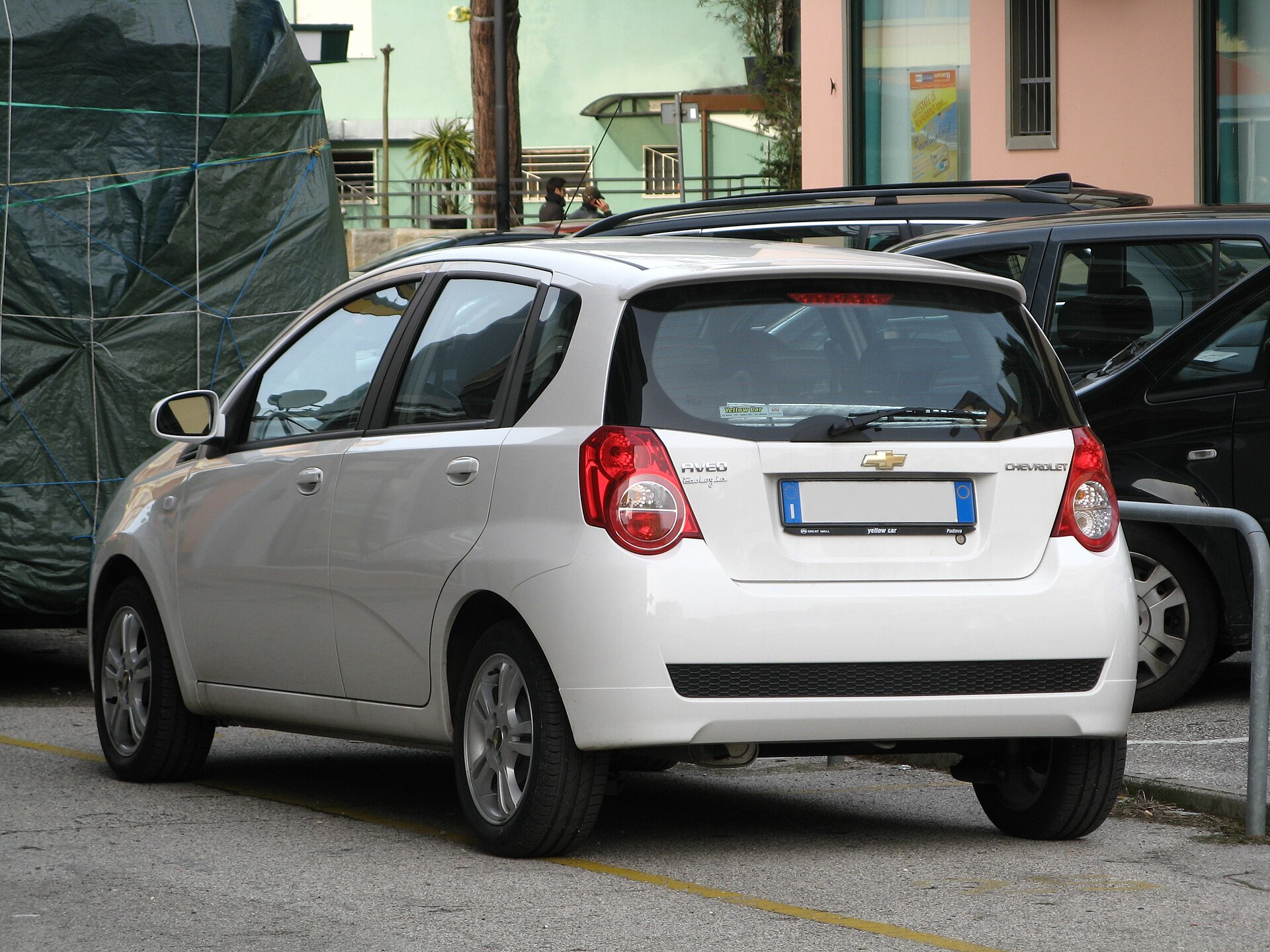 Chevrolet Aveo T250 hatchback arka bölüm