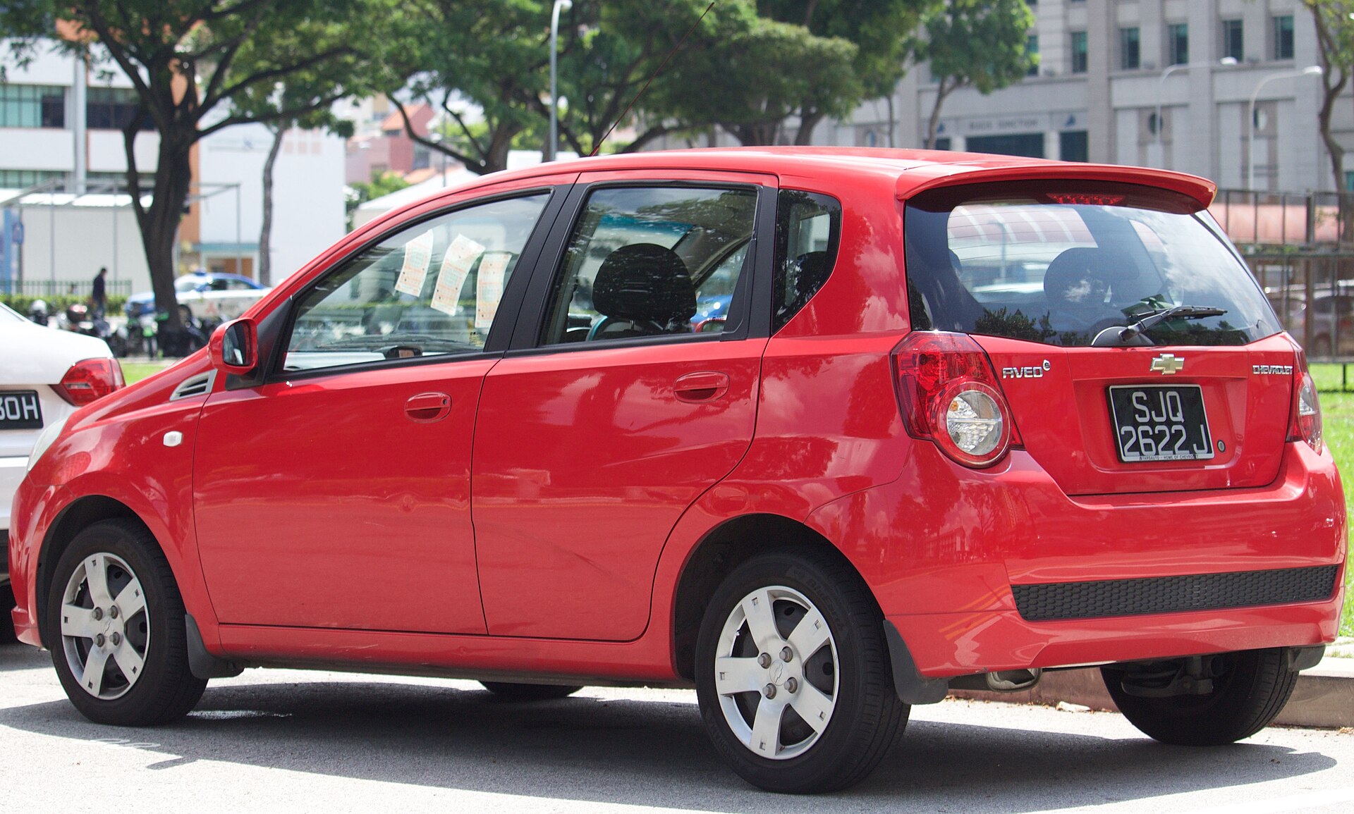 Chevrolet Aveo T250 hatchback arka üç çeyrek görünüm