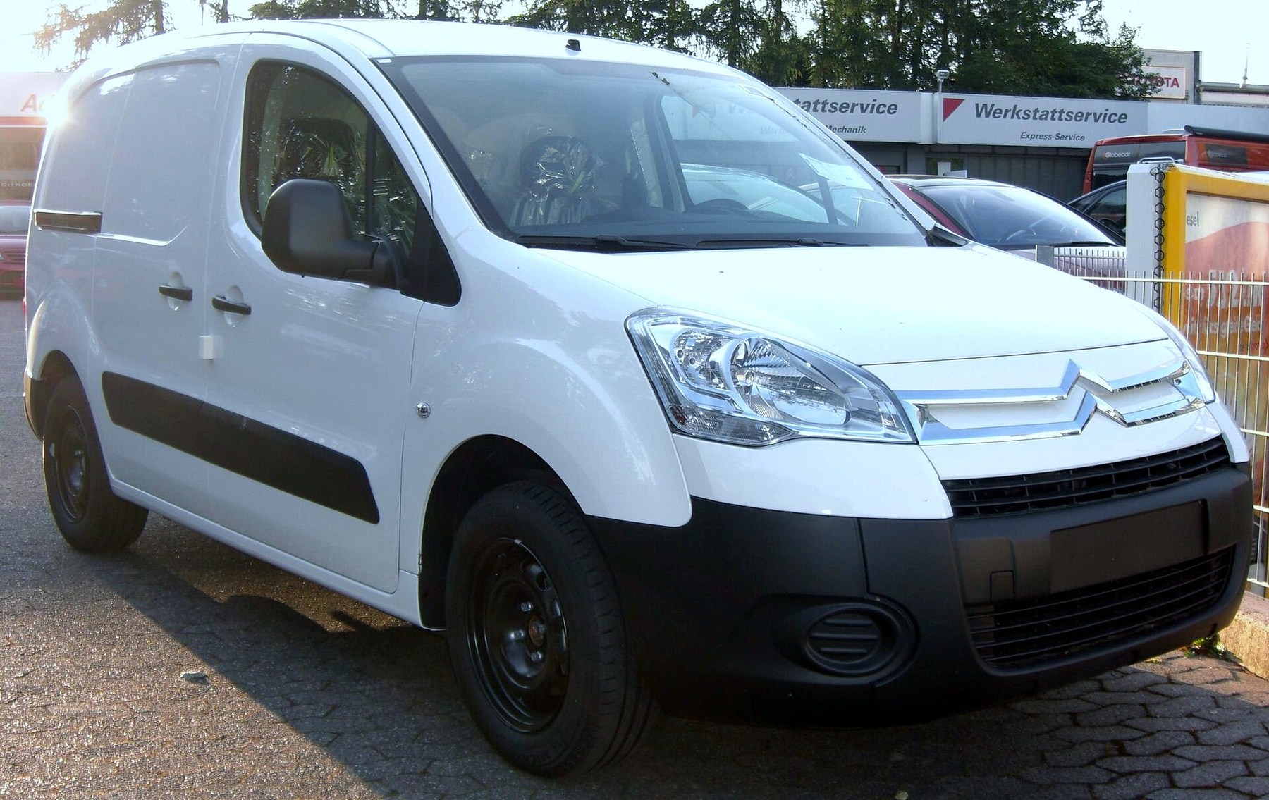 Citroën Berlingo B9 panelvan önden görünüm