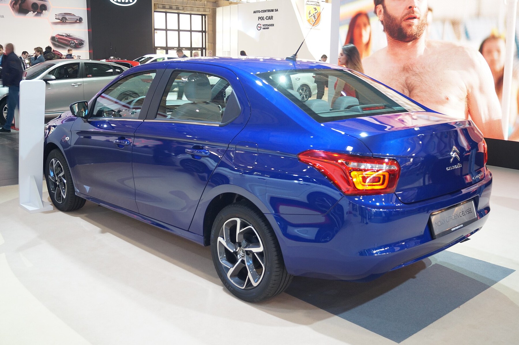 Citroën C-Elysée arkadan görünüm