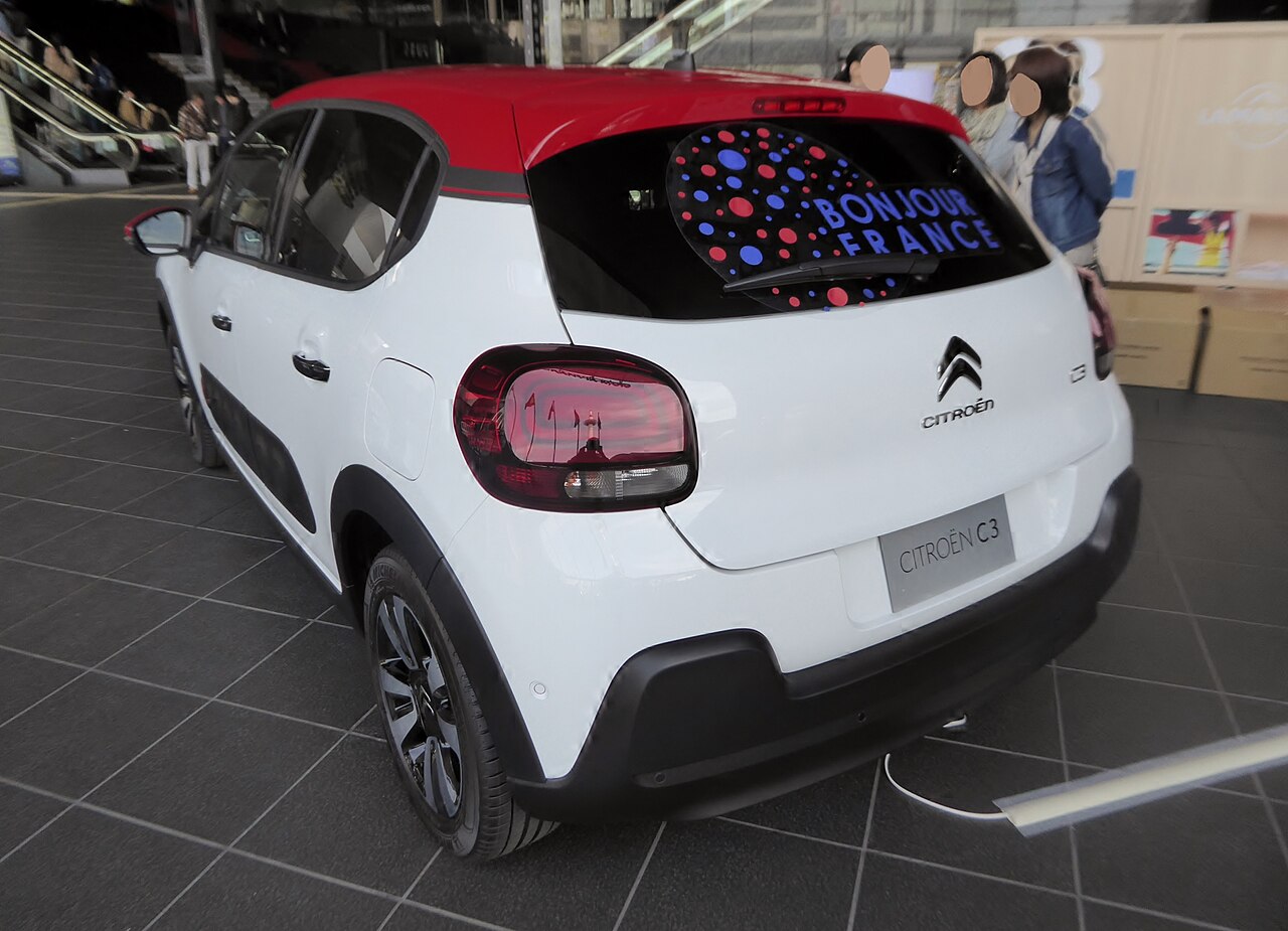 Citroën C3 III arka tasarım ve bagaj kapağı