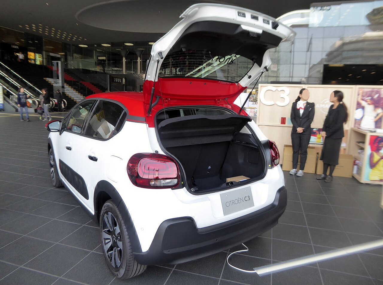 Citroën C3 III bagaj hacmi ve arka açıklık
