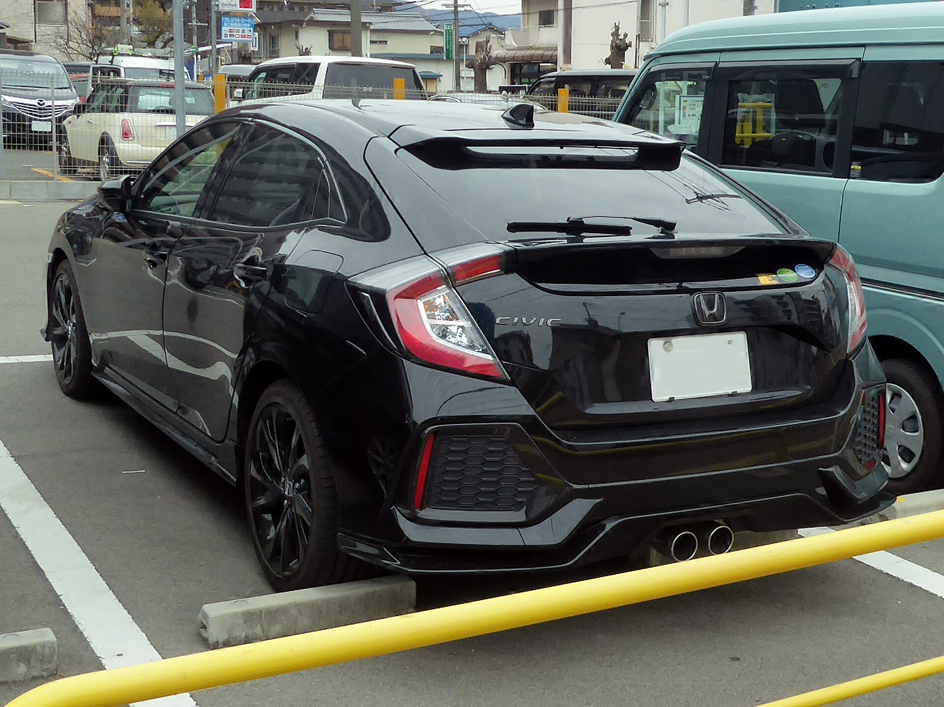 Honda Civic FK7 hatchback arka görünüm
