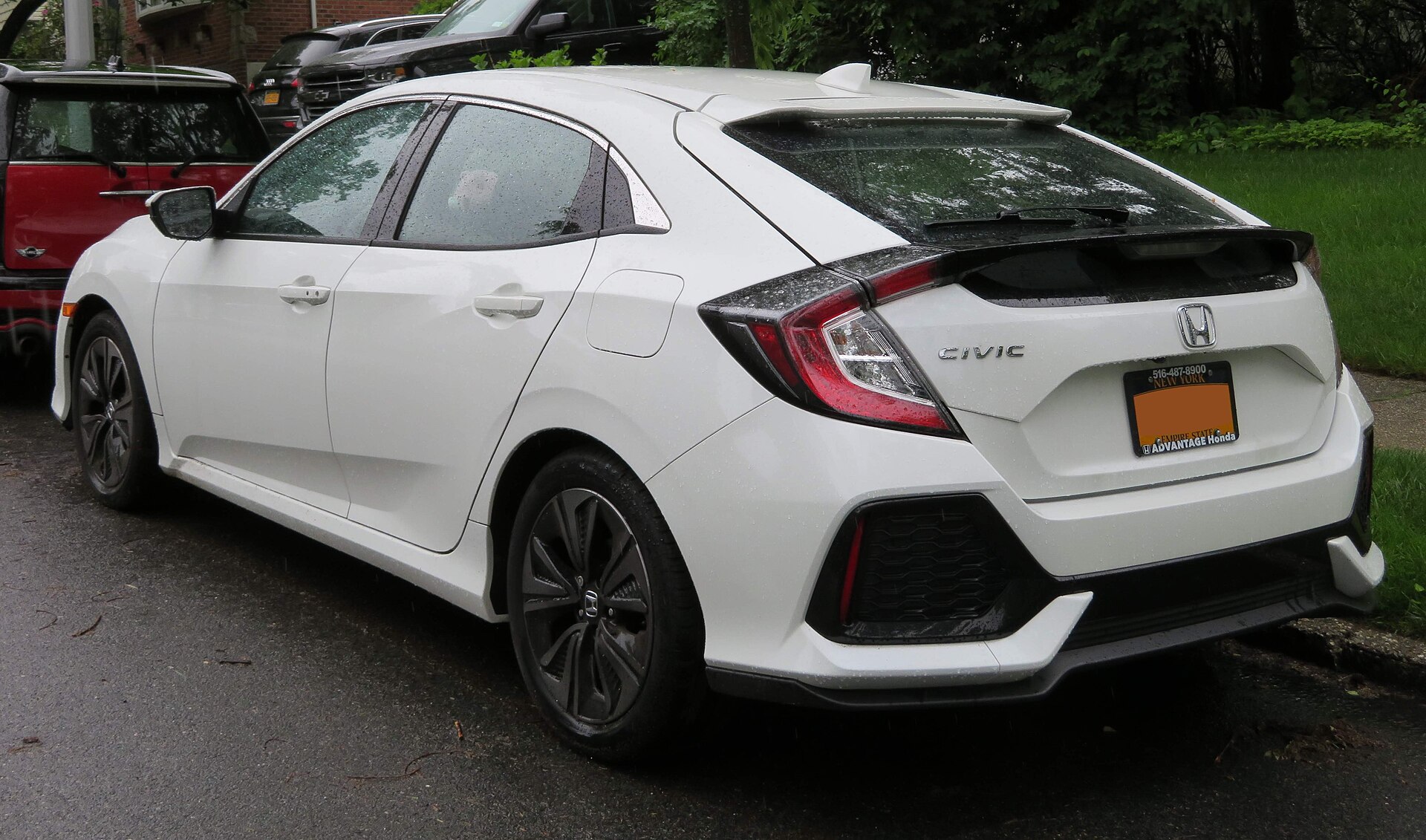 Honda Civic FK7 hatchback arka tasarım ve bagaj kapağı