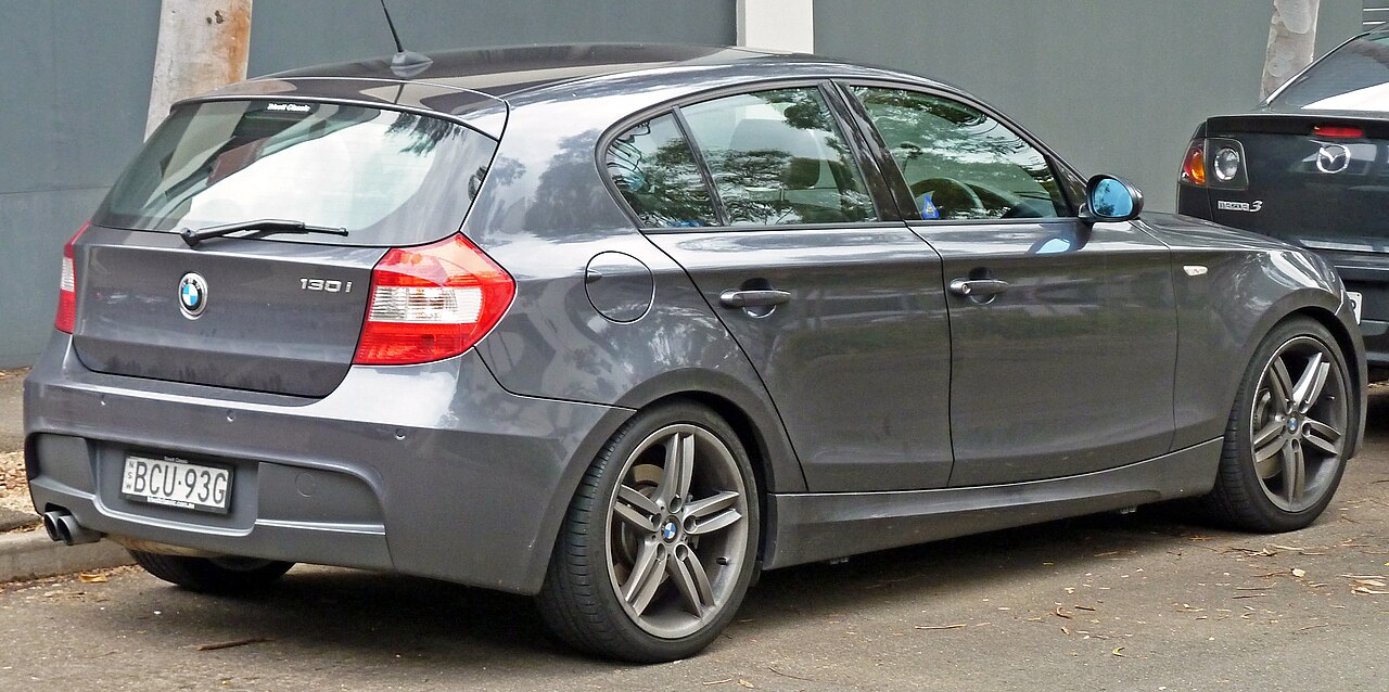 BMW E87 130i Sport yandan görünüm
