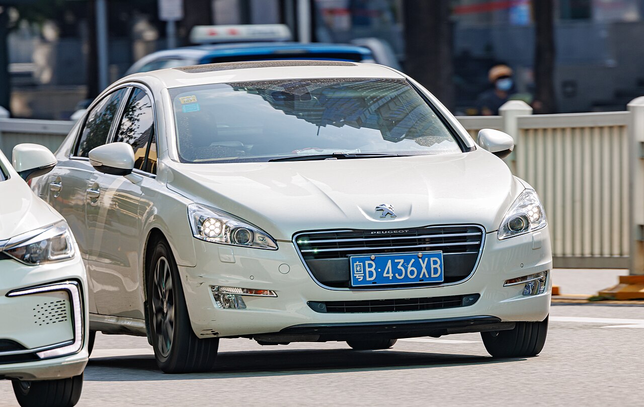 Birinci nesil Peugeot 508 ön görünüm