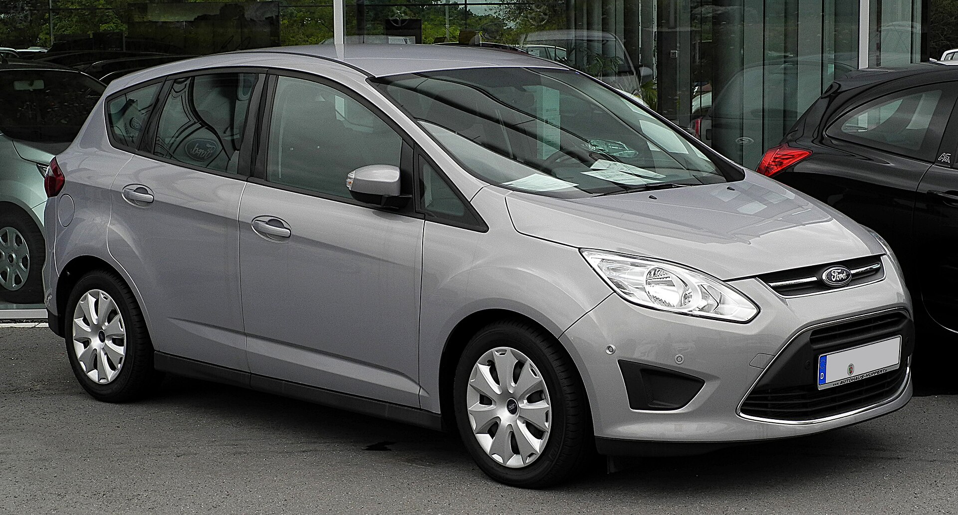2011 Ford C-MAX II 1.6 TDCi Trend önden görünüm