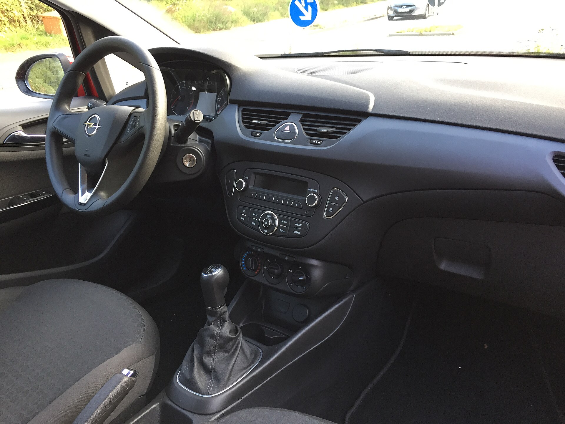 Opel Corsa E iç mekân