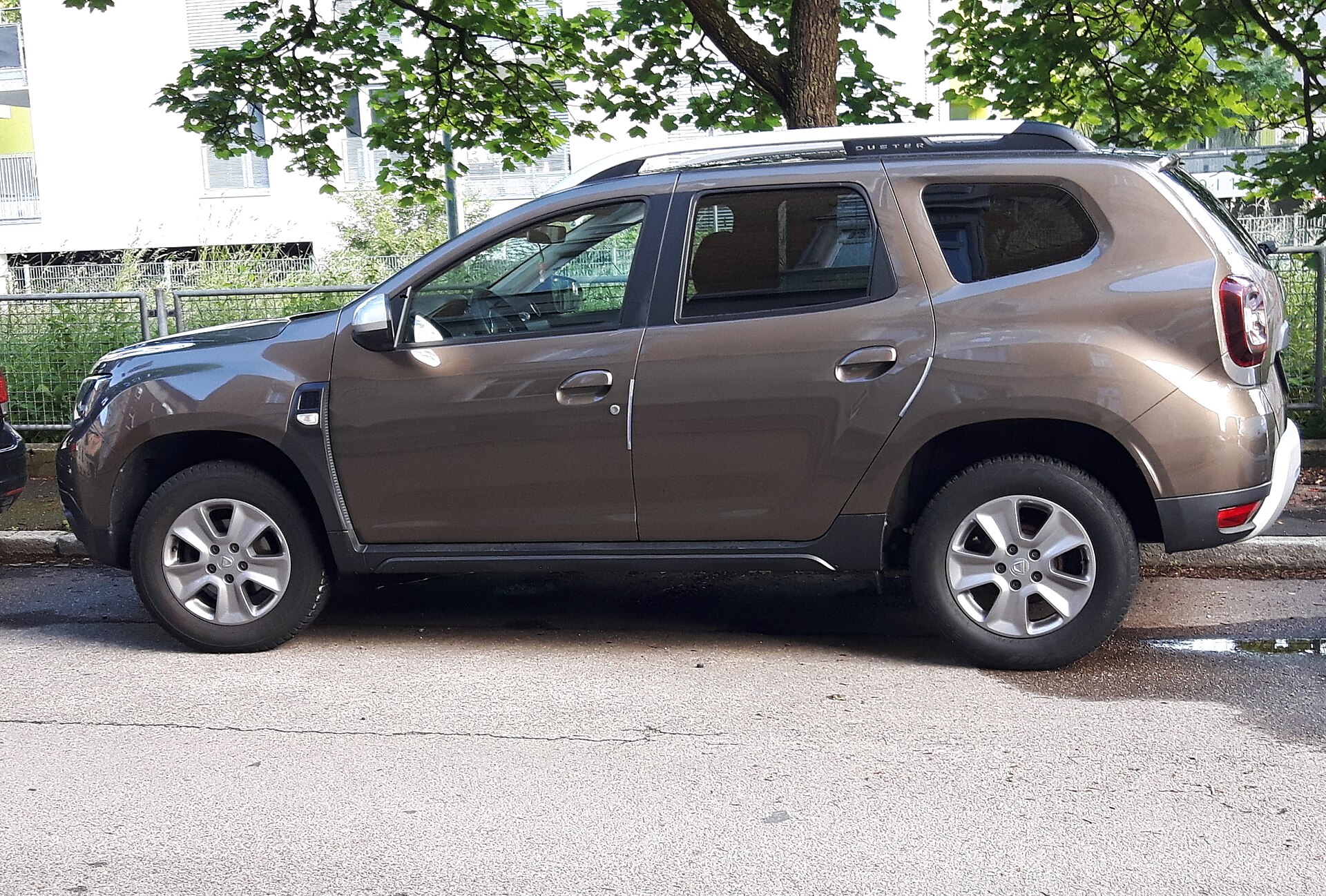 Dacia Duster 1.5 dCi Alım Rehberi: K9K, EDC ve 4x4 kapak görseli