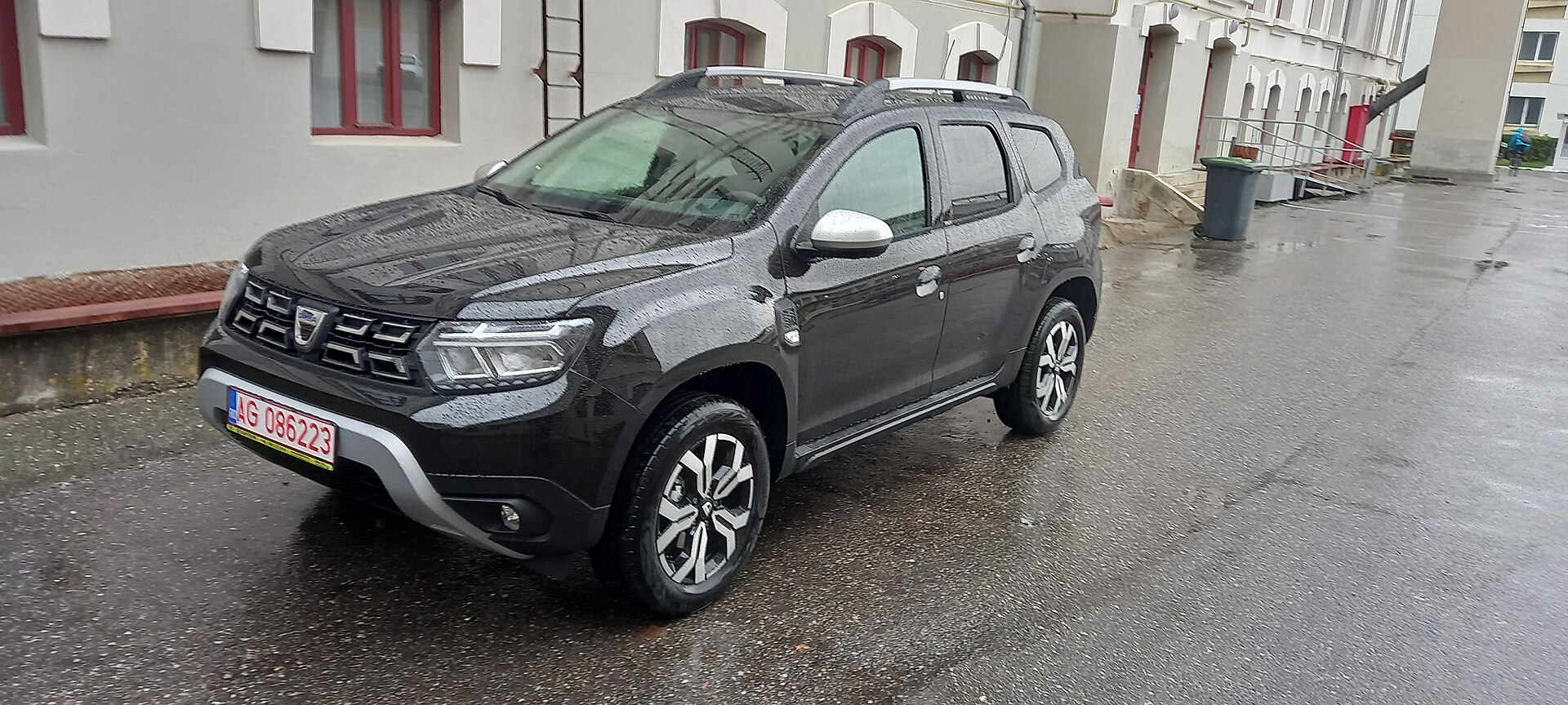 Makyajlı Dacia Duster II önden görünüm