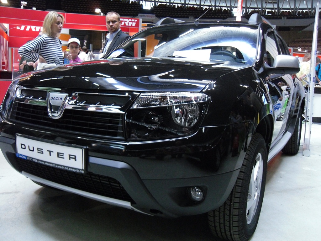 Birinci nesil Dacia Duster yandan görünüm