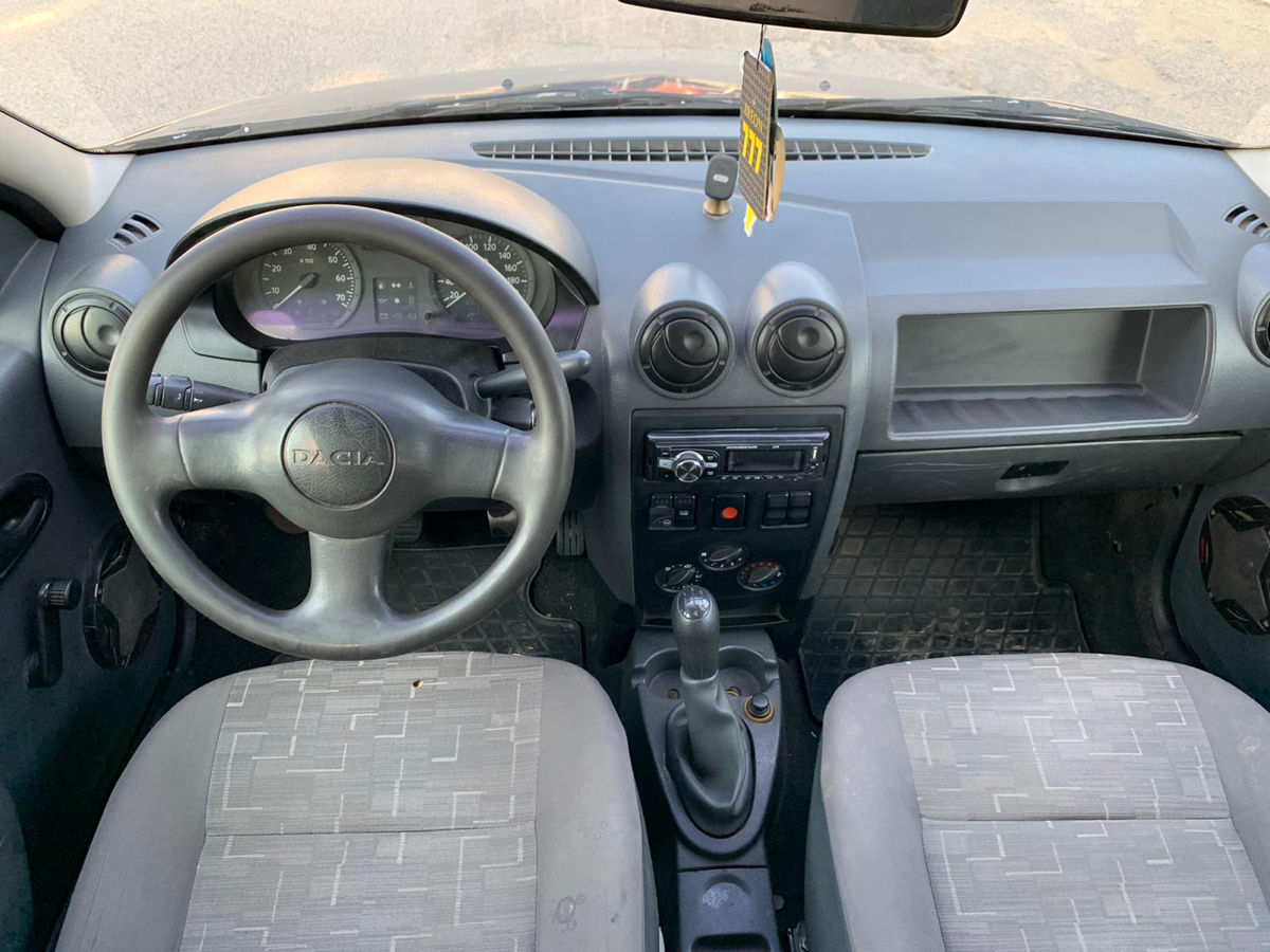 İlk nesil Dacia Logan temel donanım gösterge paneli