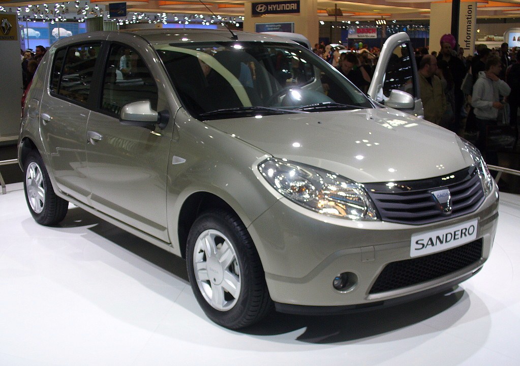 Dacia Sandero I 1.5 dCi önden üç çeyrek görünüm