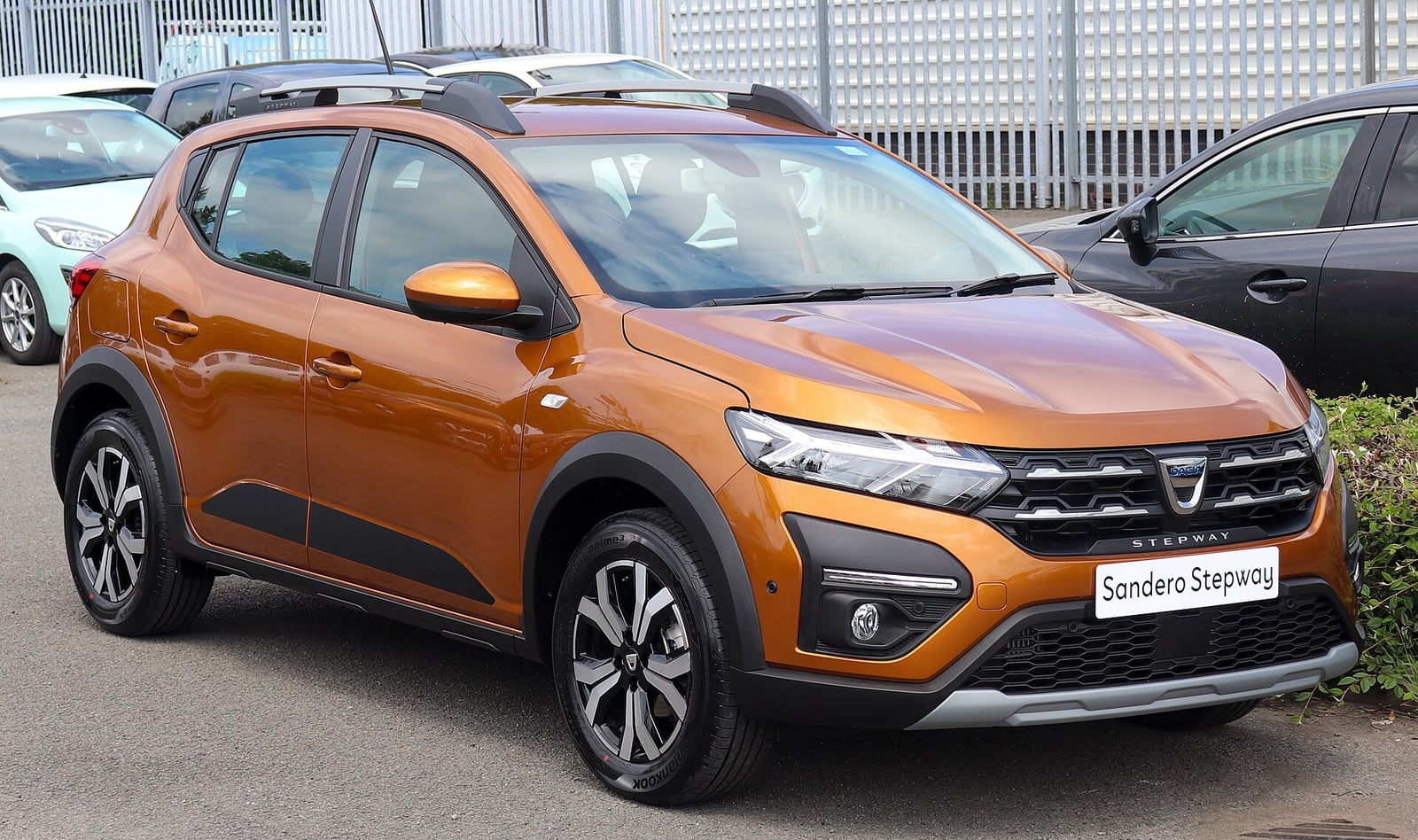 Dacia Sandero Stepway III önden görünüm