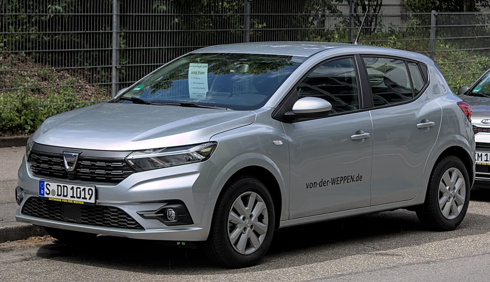Dacia Sandero III arka görünüm