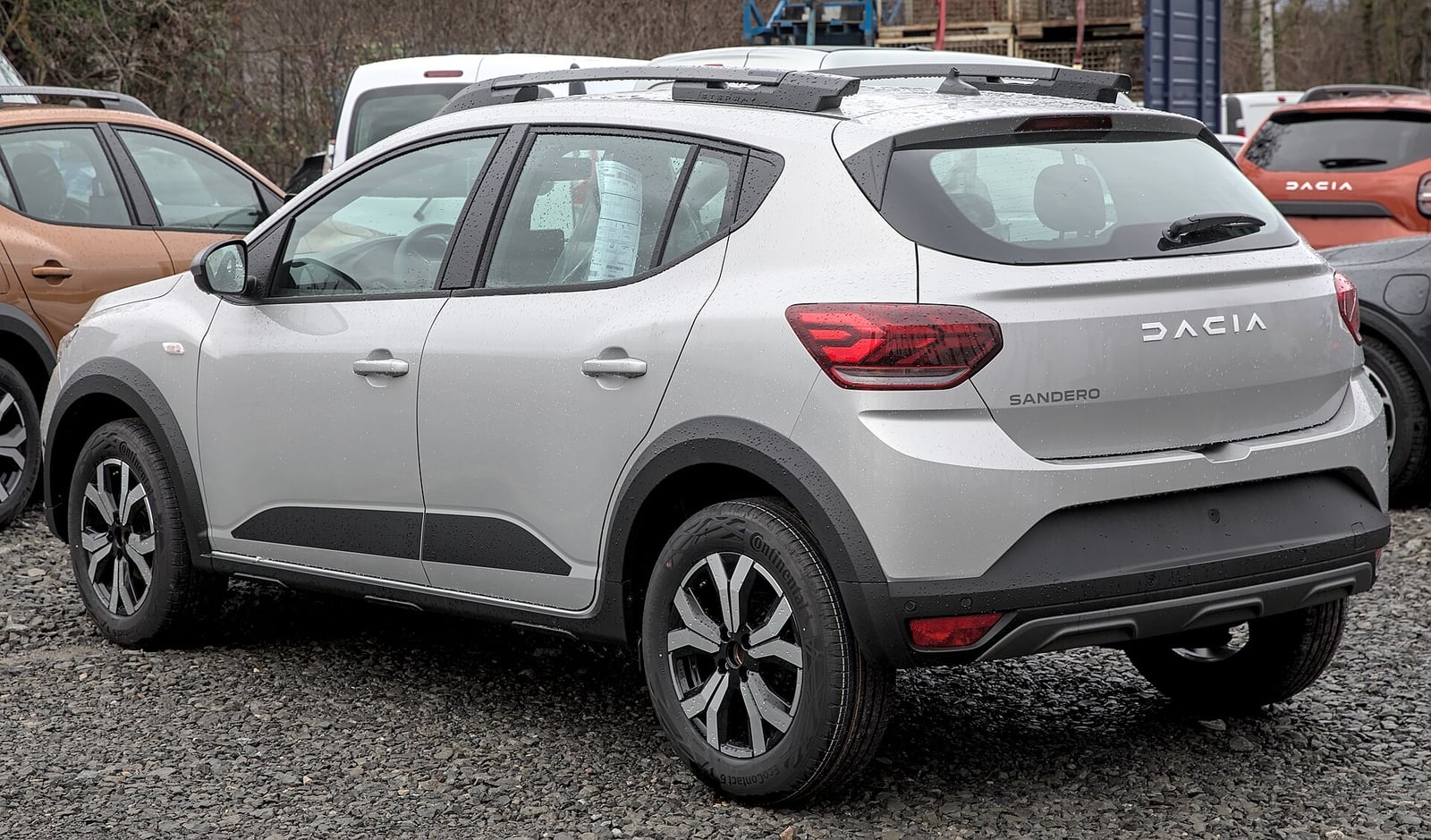 Dacia Sandero Stepway III arka görünüm
