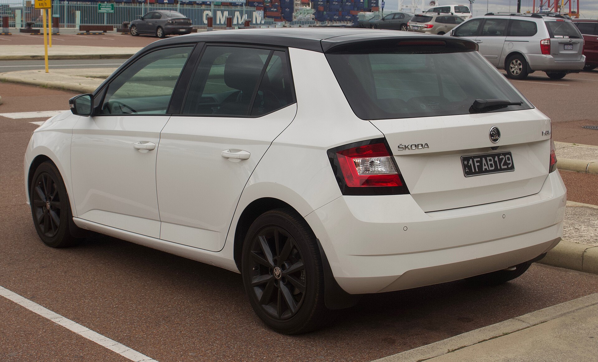 2018 Škoda Fabia III arka görünüş
