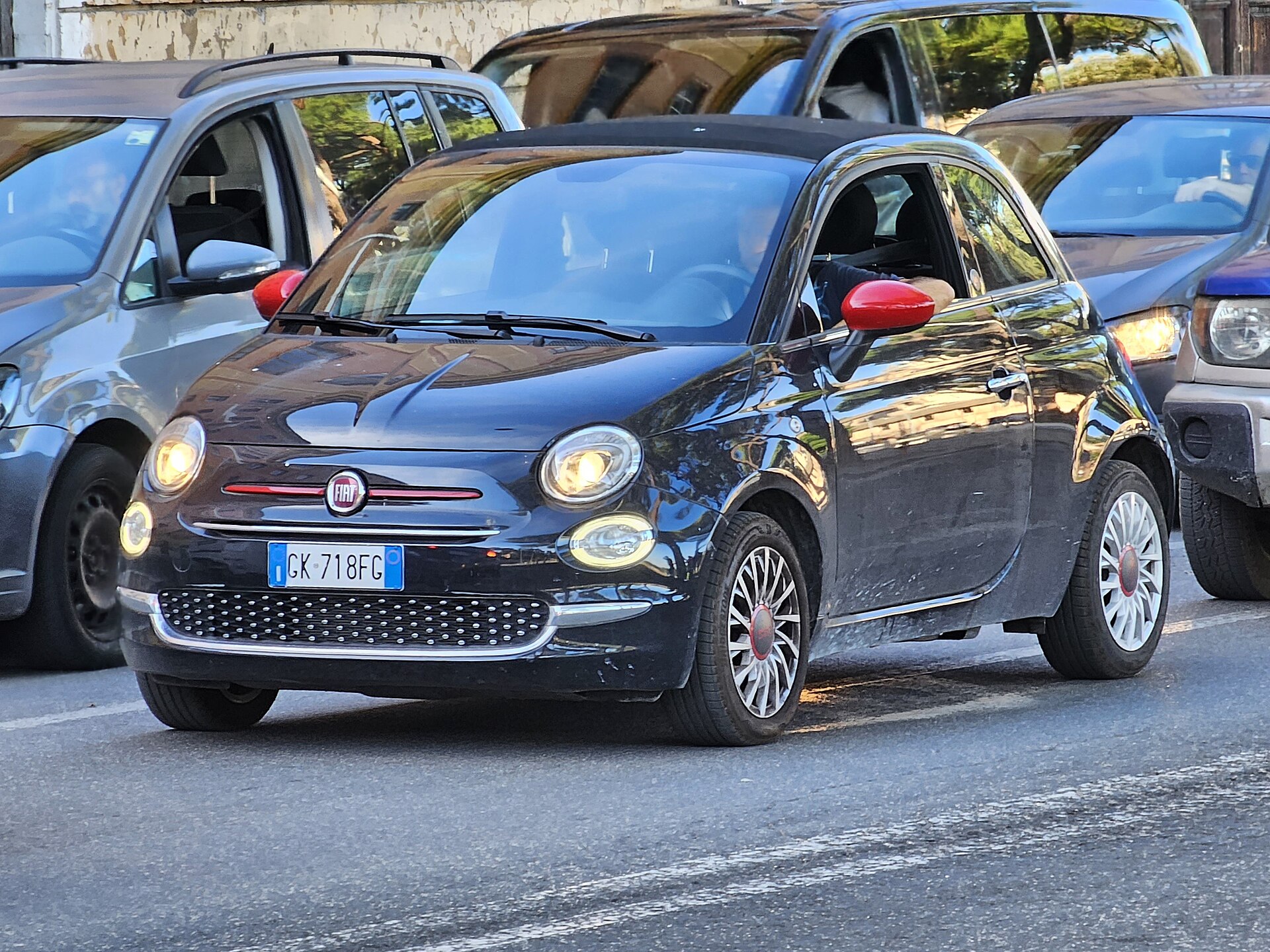 Fiat 500C açılır kumaş tavan