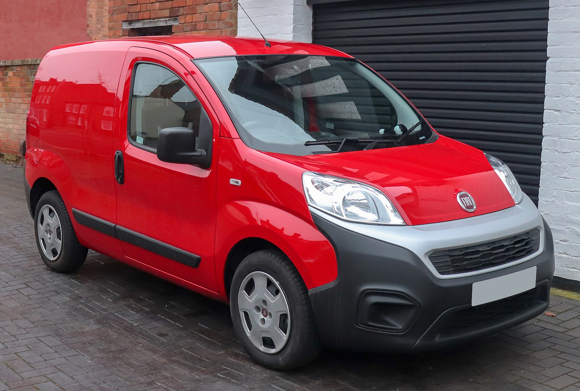 Makyajlı Fiat Fiorino önden görünüm