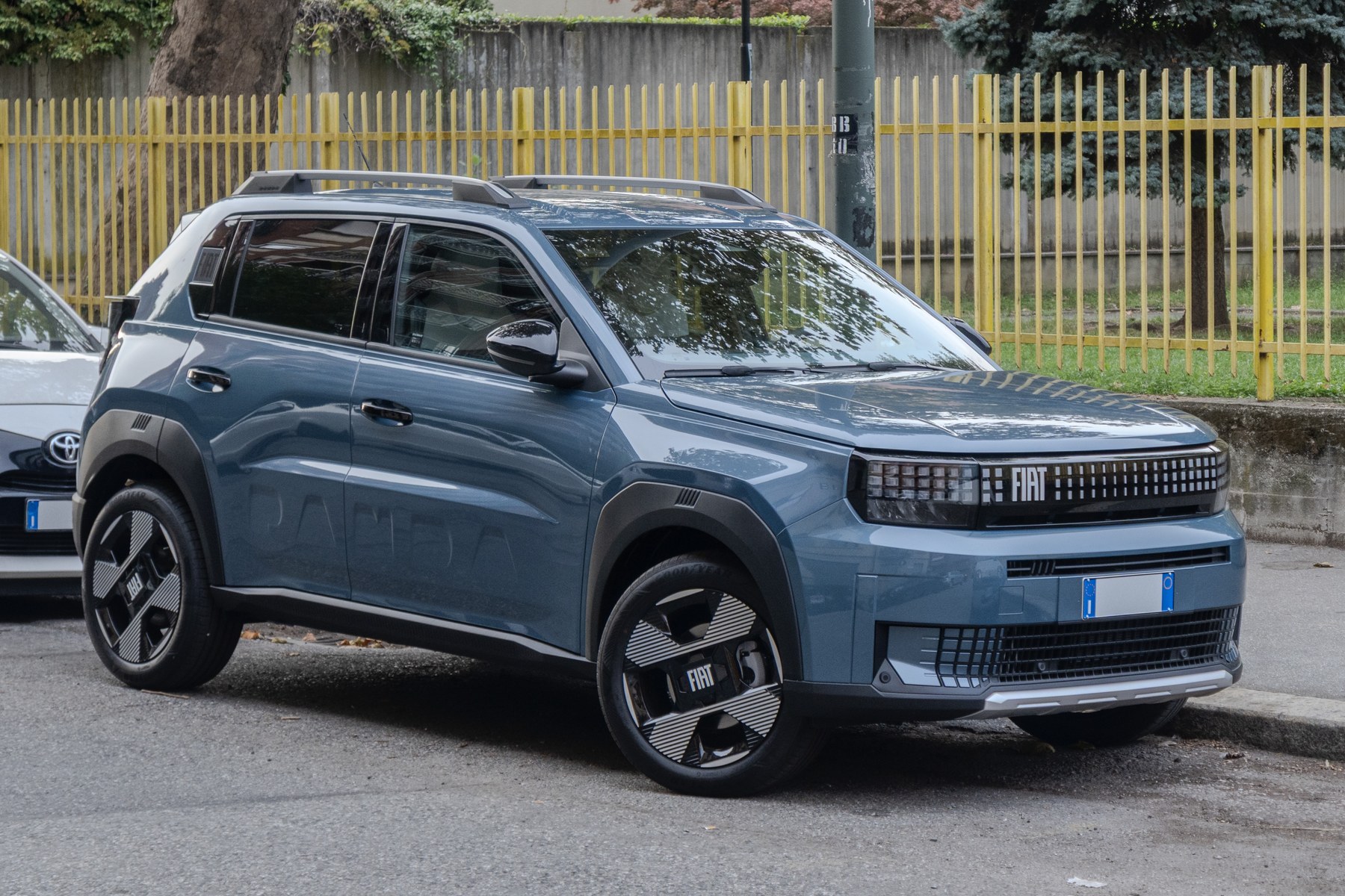 Fiat Grande Panda İncelemesi: Hybrid, Elektrikli, Menzil ve Rakipleri inceleme görseli
