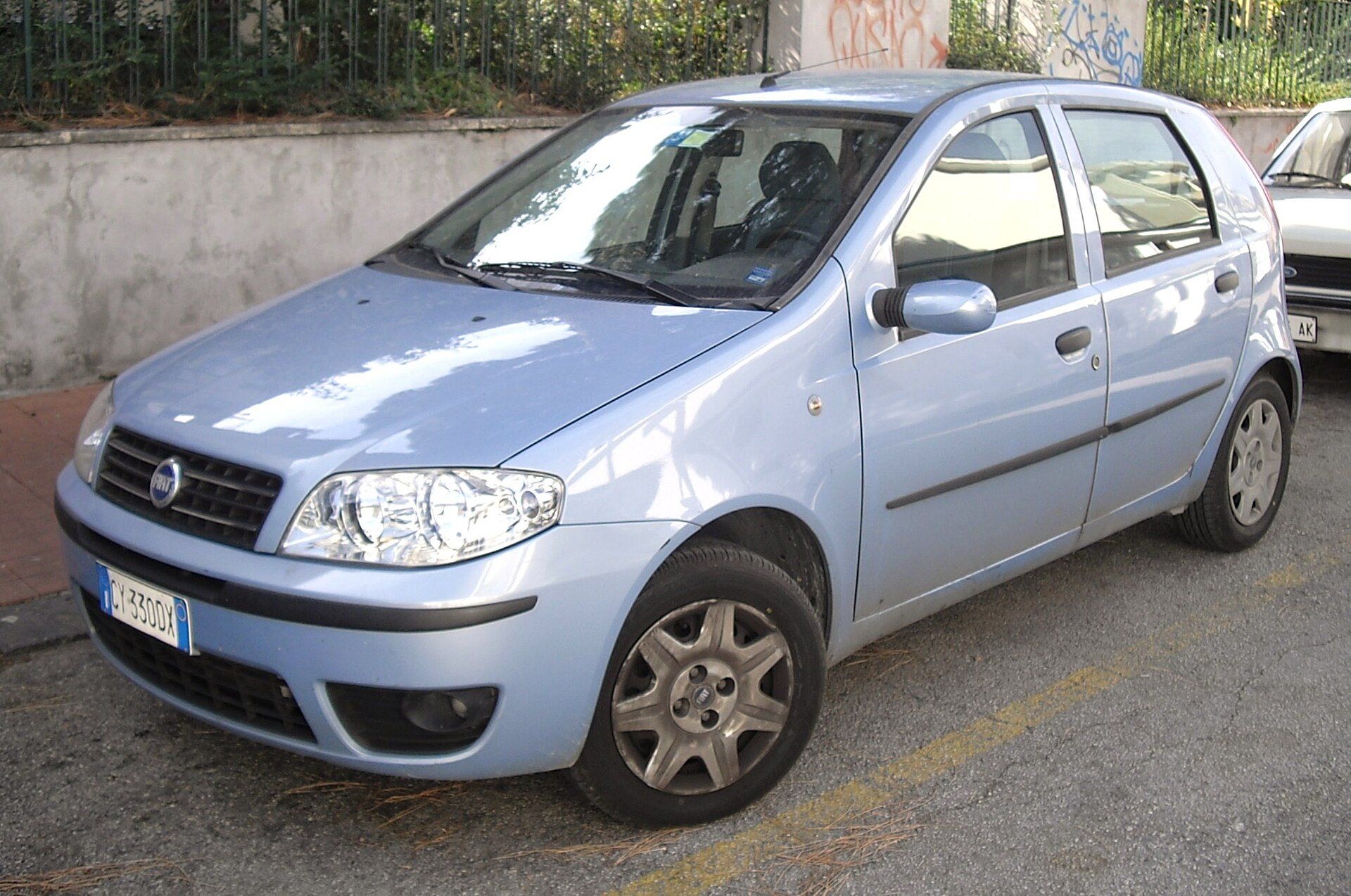 Makyajlı Fiat Punto Type 188 önden