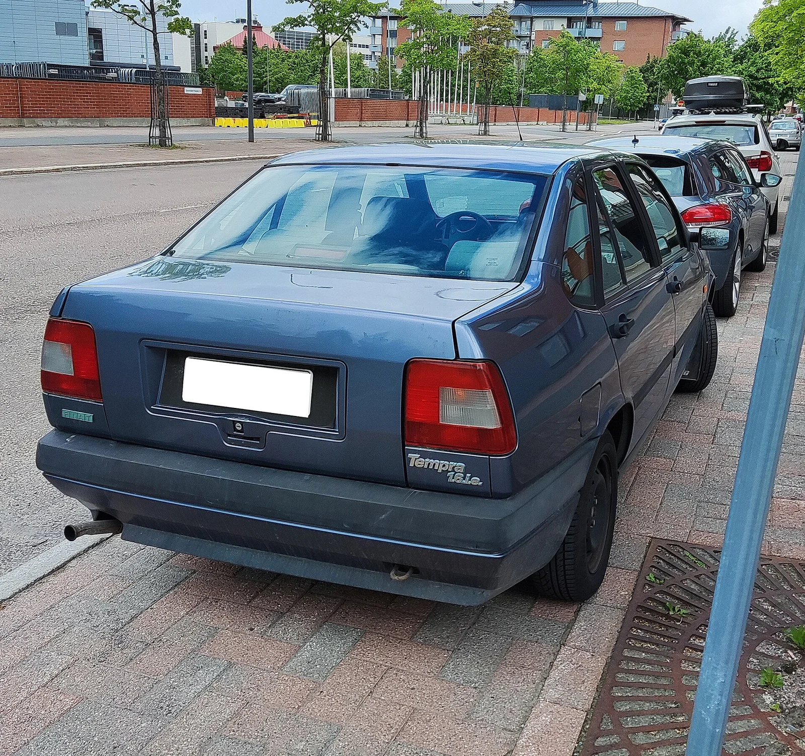Fiat Tempra arka gövde ve bagaj bölgesi