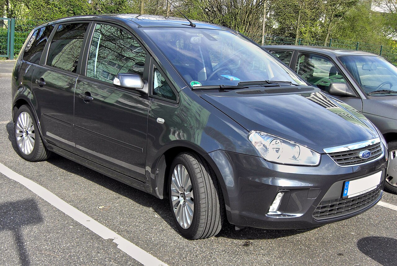 Makyajlı ilk nesil Ford Focus C-MAX