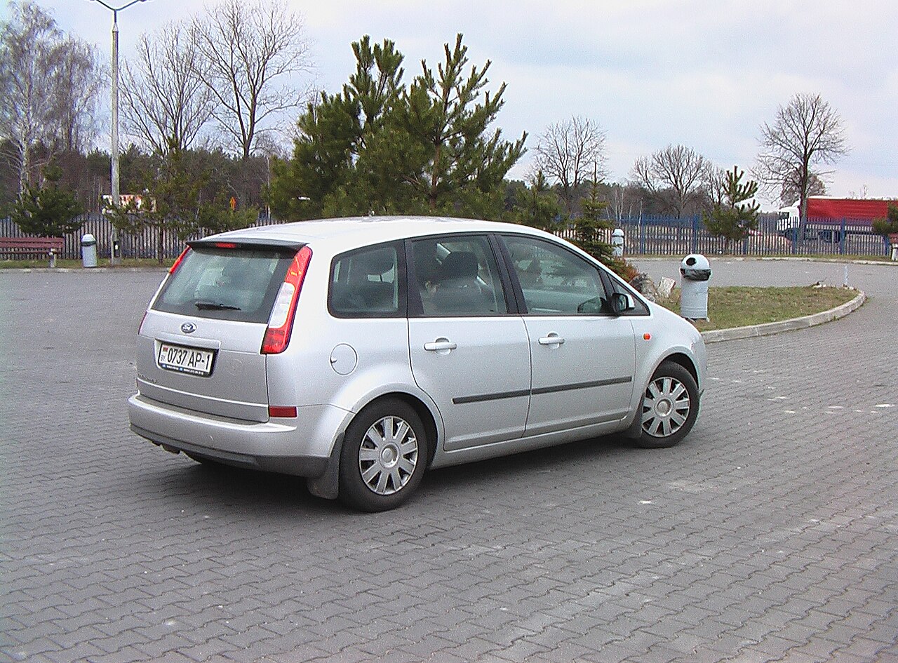 Ford Focus C-MAX ilk neslin yan profili