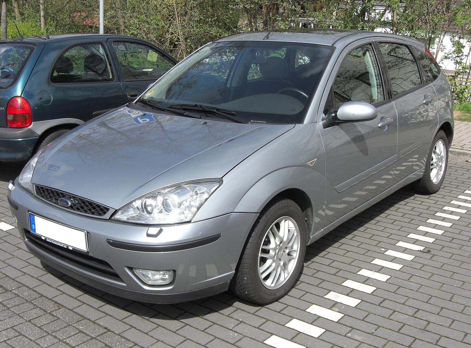 Ford Focus 1 Alım Rehberi: 1.6 Zetec, 1.8 TDCi ve Otomatik kapak görseli