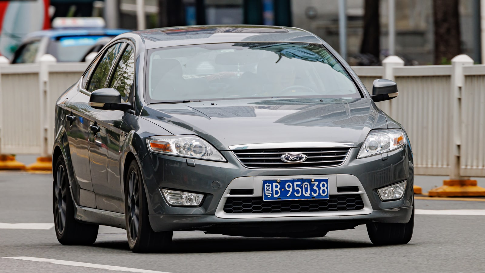 Ford Mondeo Mk4 dış görünüm