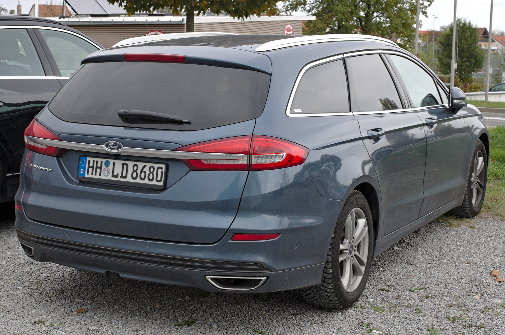 Ford Mondeo Mk5 station wagon yan görünüm